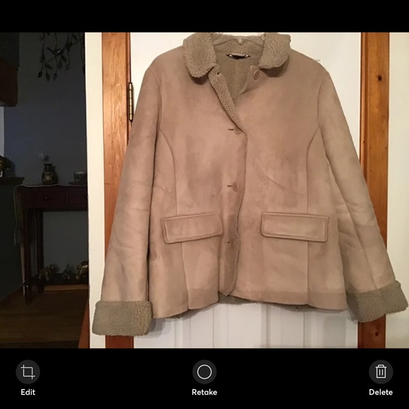 Women Sherpa Jacket - Picture 1 of 2